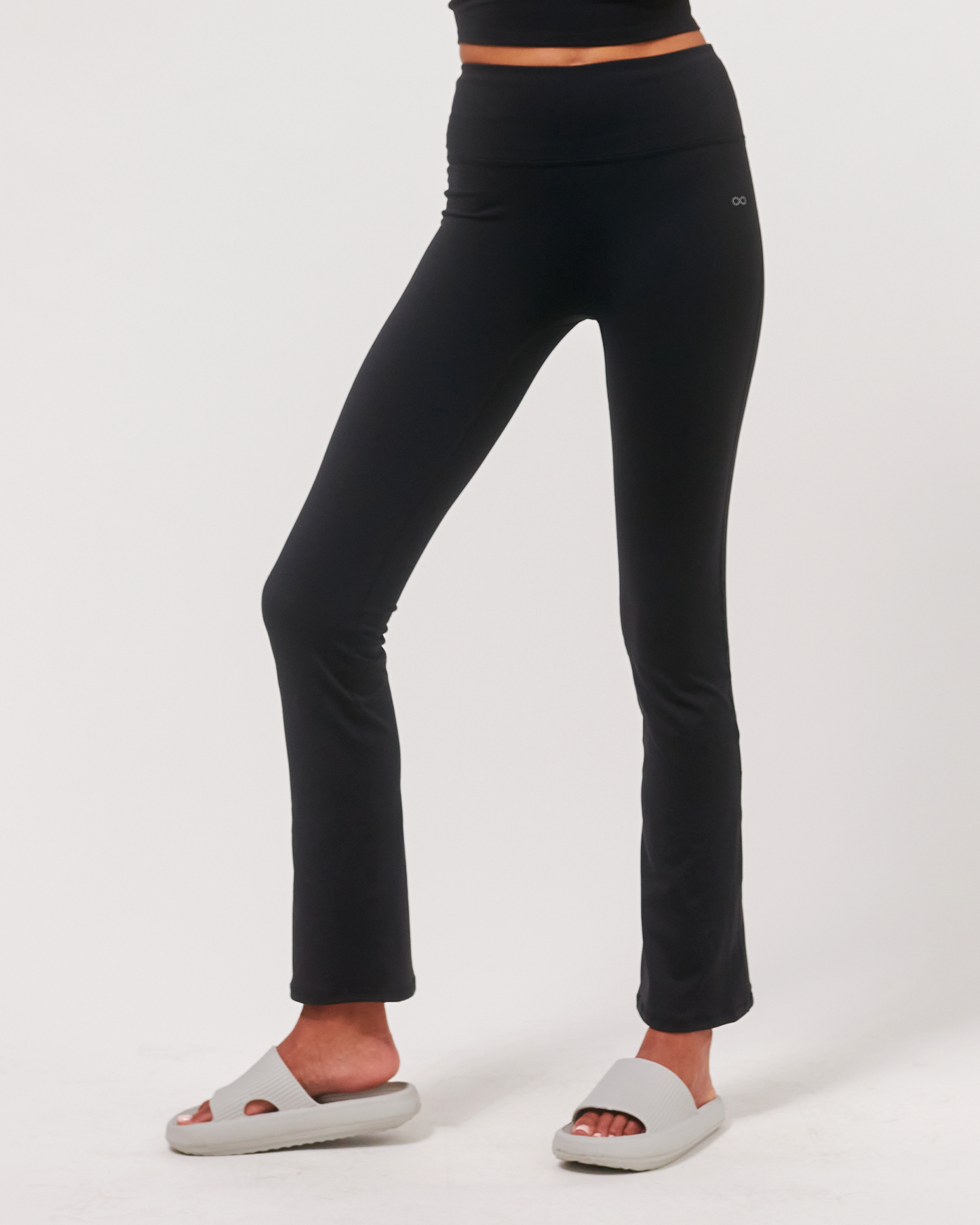 Lexi Bootcut Legging