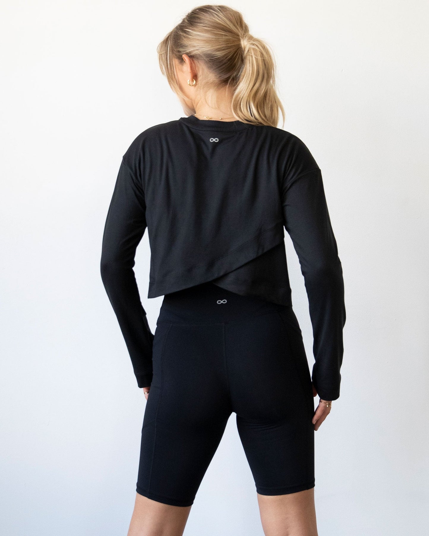 Flow Crop Long Sleeve